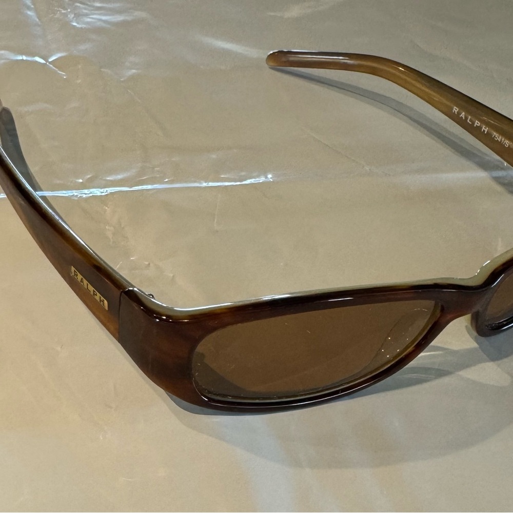 Ralph Lauren Sunglasses 90s look Carolyn Bassette style